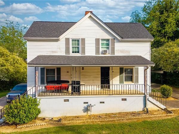 31 Myrtle Street SE, Gainesville, GA 30501