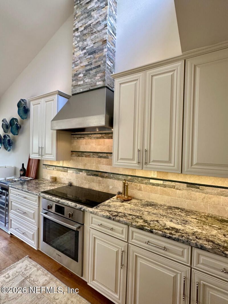 9897 Sawgrass Drive E, Ponte Vedra Beach, FL 32082 Photo