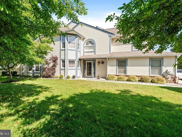 7 ENDSLEIGH PLACE, ROBBINSVILLE, NJ 08691