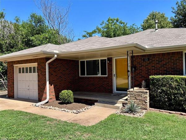 321 E Clegern Avenue, Edmond, OK 73034