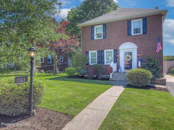1028 E Broad Street, Hazleton, PA 18201