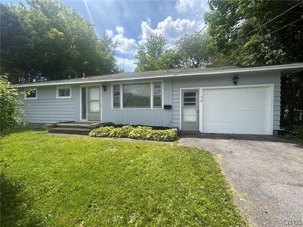 218 Roosevelt Drive , Utica, NY 13502
