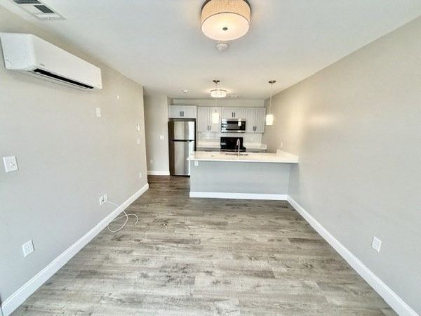882 Mass Ave, Unit 2E, Arlington, MA 02476