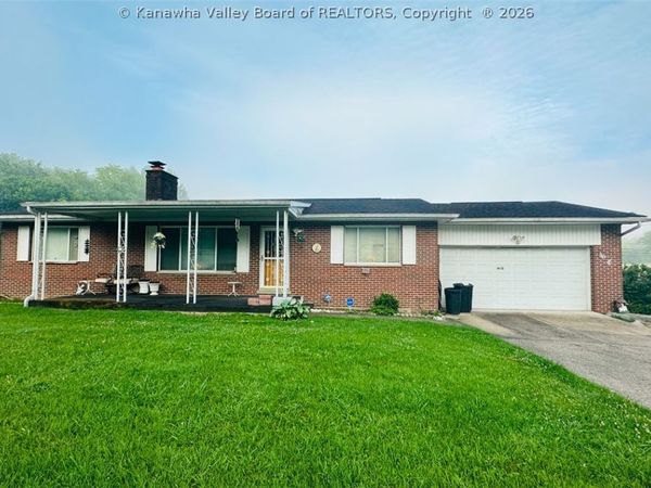 1913 Morectoss Drive, Sissonville, WV 25320
