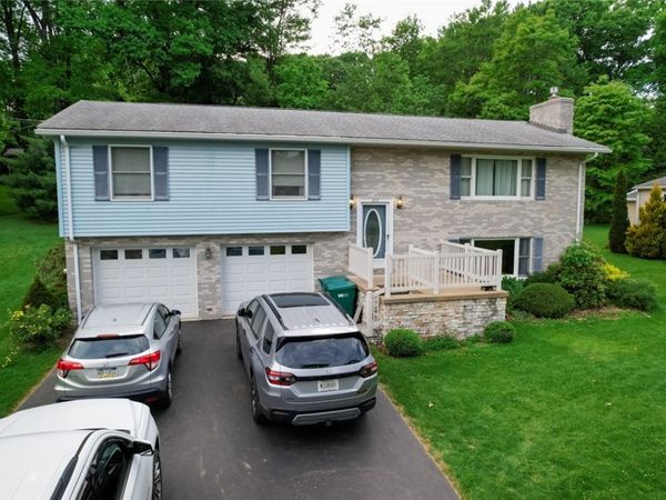 213 Cherokee Dr , Butler, PA 16001
