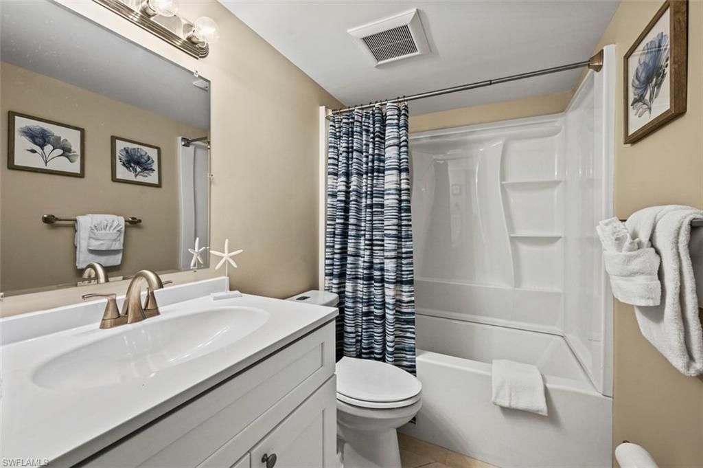 200 Lenell Rd , Unit 215, Fort Myers Beach, FL 33931 Photo