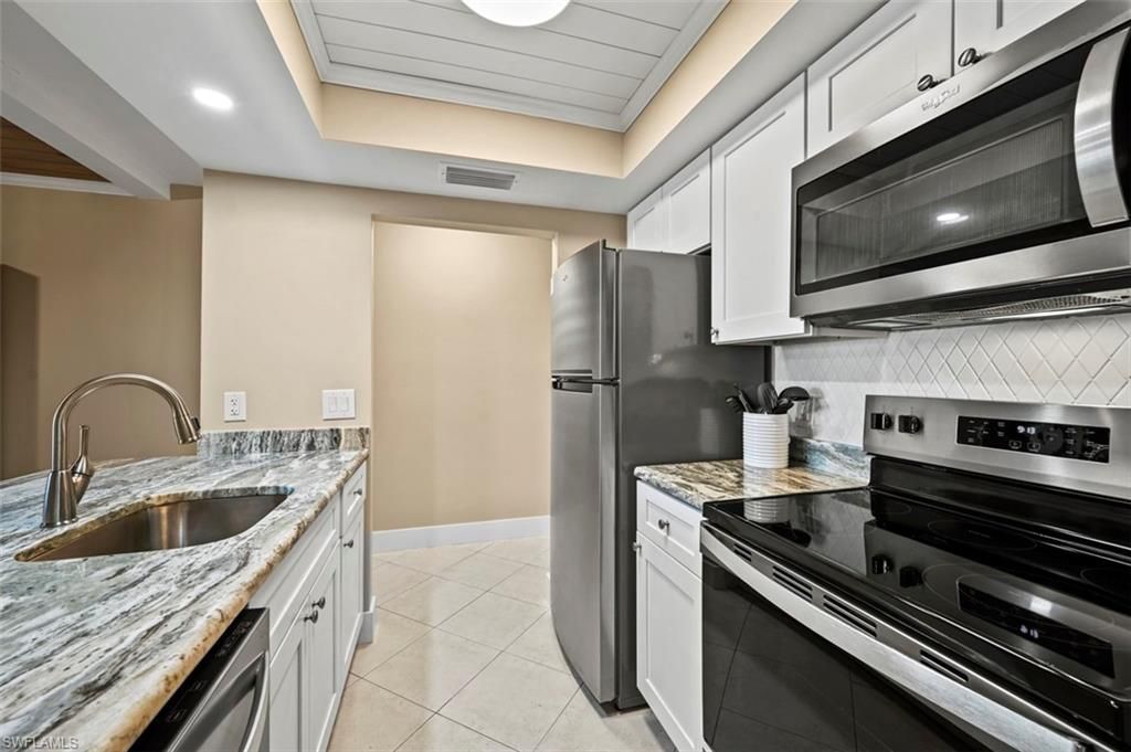 200 Lenell Rd , Unit 215, Fort Myers Beach, FL 33931 Photo