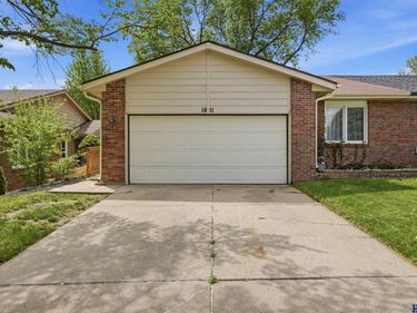 1811 Normandy Lane, Lincoln, NE 68512