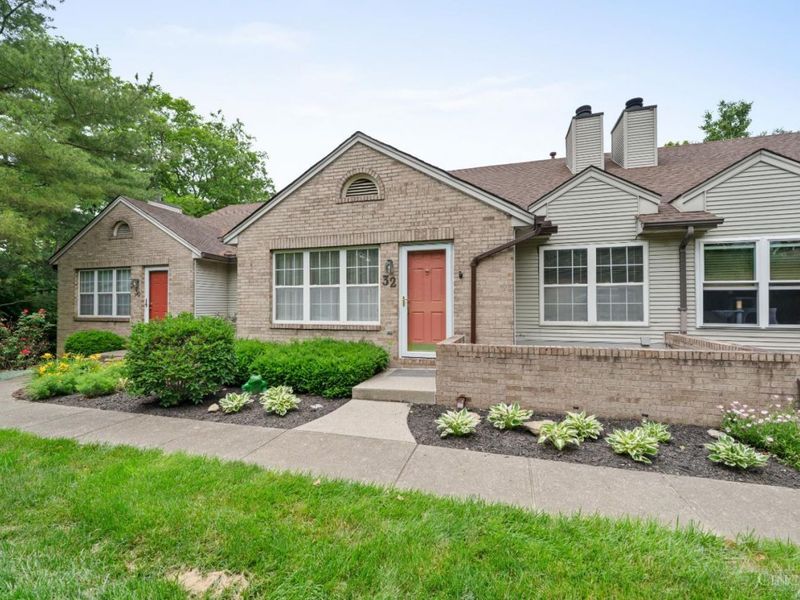 32 Stillmeadow Drive, Unit 7, Pierce Twp, OH 45245 Photo 1