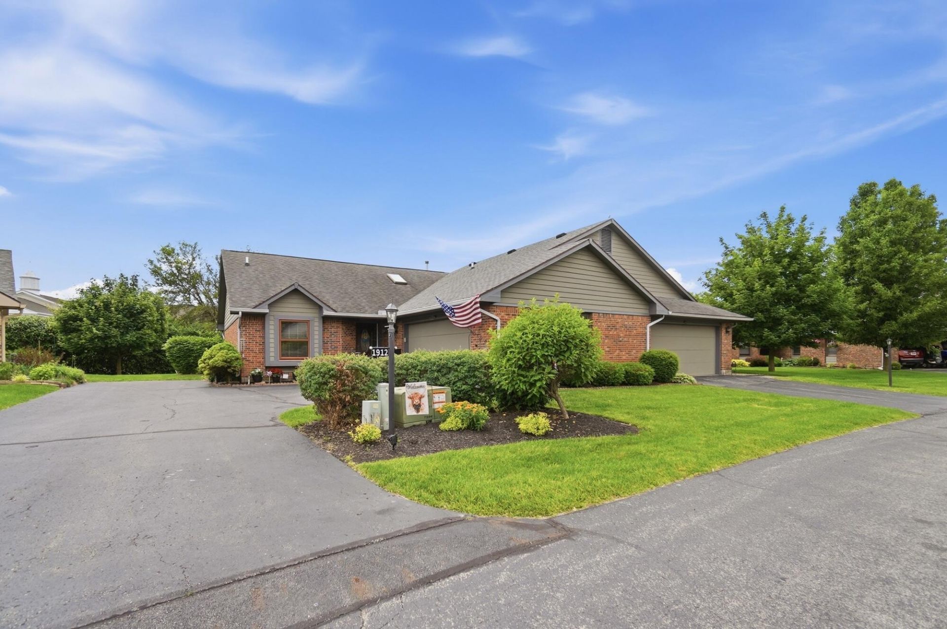 1912 Wedgewood Circle, Springfield, OH 45503 Main Photo