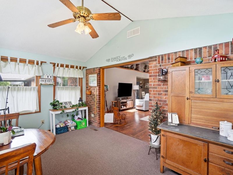 1912 Wedgewood Circle, Springfield, OH 45503 Photo 24