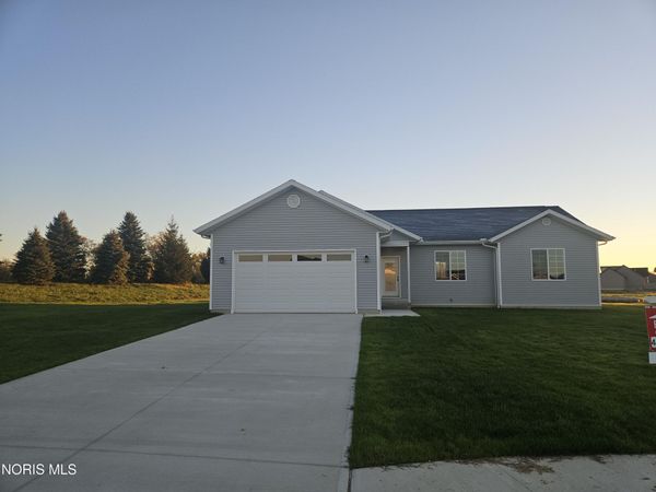 700 Winter Court, Carey, OH 43316