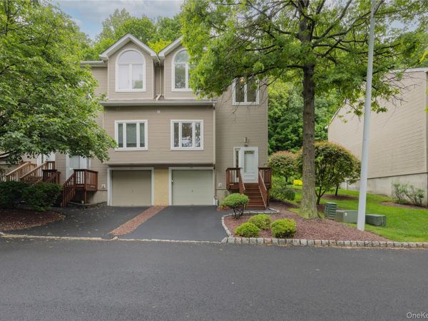 138 Foltim Way , Congers, NY 10920