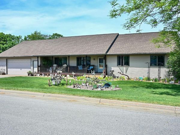 1429 Ridgewood Drive, Winona, MN 55987