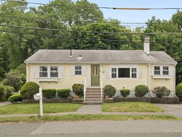 12 Karen Rd, Woburn, MA 01801