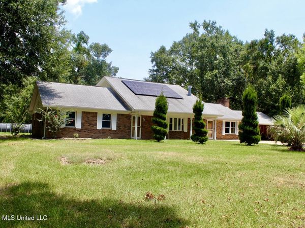10198 Gorenflo Road, D'Iberville, MS 39540