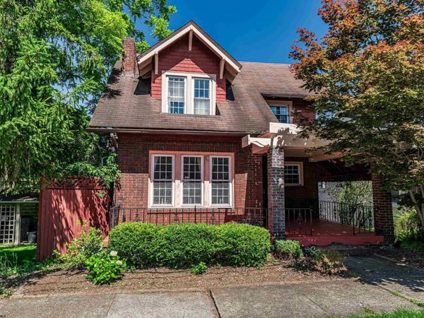 206 Waitman Street, Morgantown, WV 26501