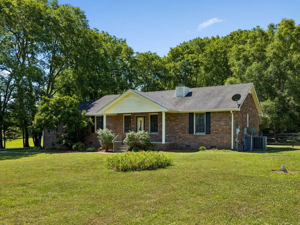 7452 Coles Ferry Pike , Lebanon, TN 37087
