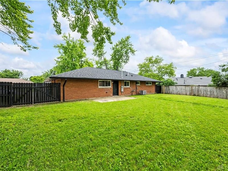 4809 Powell Road, Huber Heights, OH 45424 Photo 23