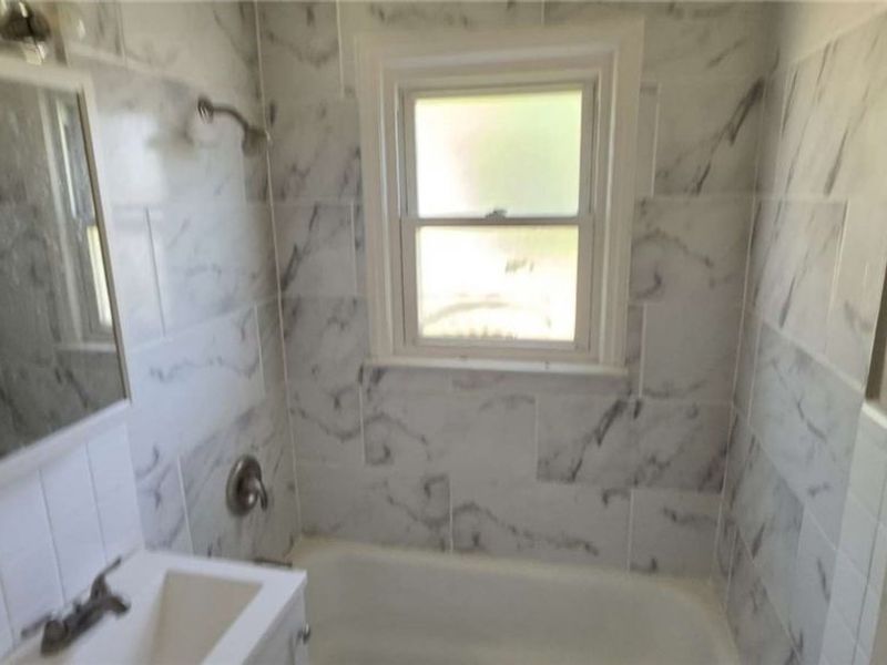 12605 Shady Oak Boulevard, Garfield Heights, OH 44125 Photo 12