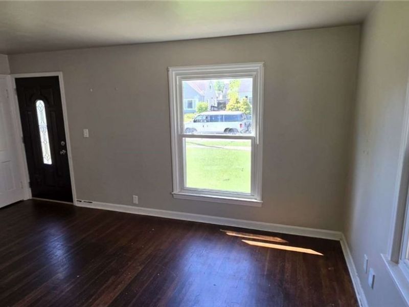 12605 Shady Oak Boulevard, Garfield Heights, OH 44125 Photo 4