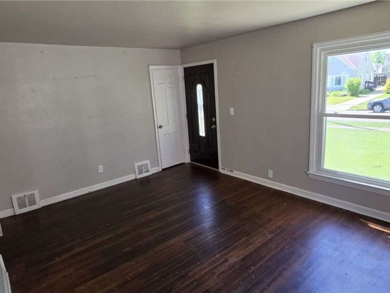 12605 Shady Oak Boulevard, Garfield Heights, OH 44125 Photo 5