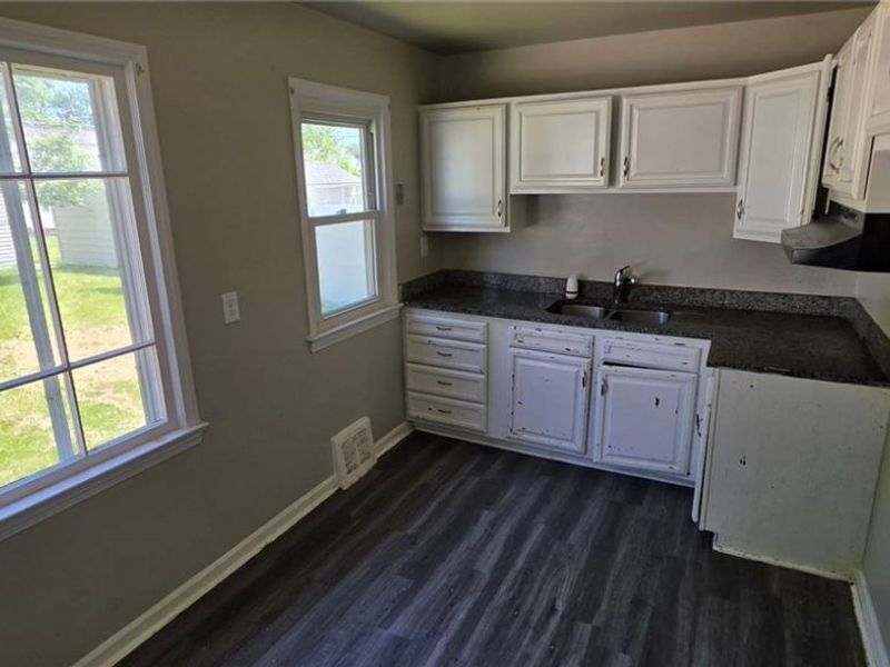 12605 Shady Oak Boulevard, Garfield Heights, OH 44125 Photo 6