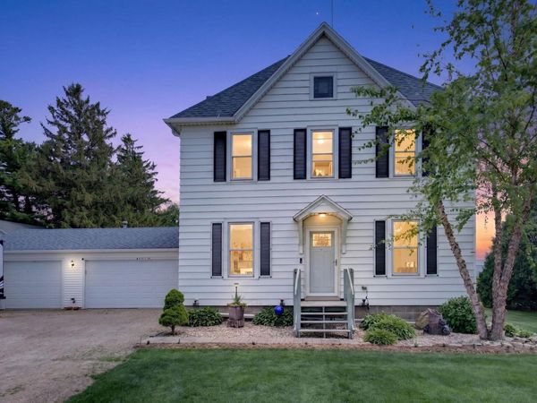 W6513 County Road K, Arlington, WI 53911