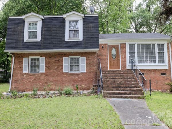 2545 Cedarwild Road, Charlotte, NC 28212