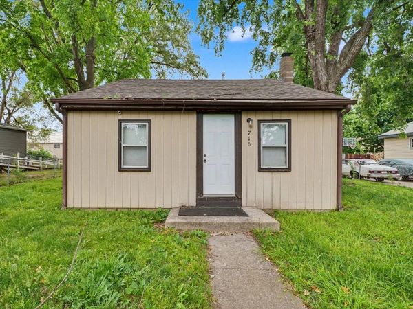 710 E Park Street , Urbana, IL 61802