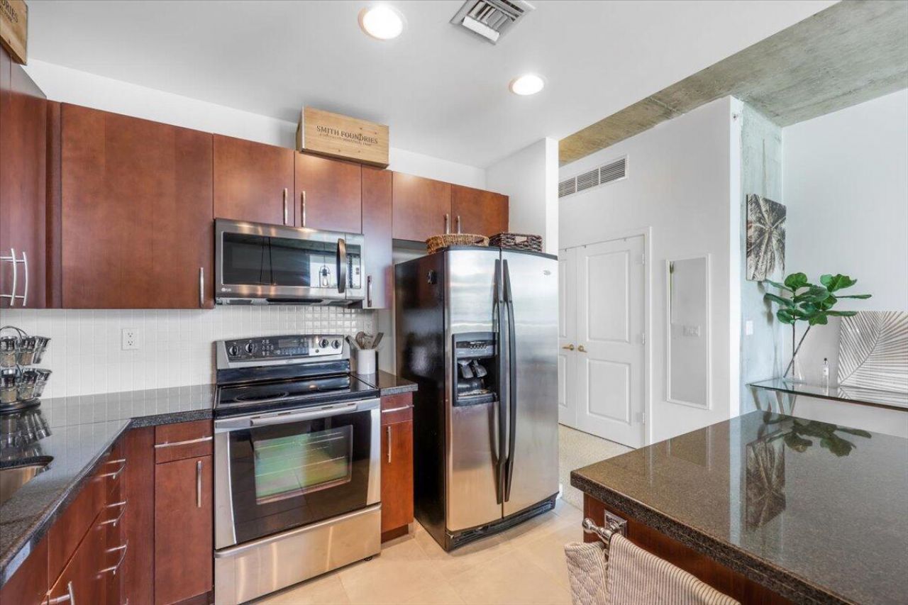 300 S Australian Avenue, Unit 717, West Palm Beach, FL 33401 Photo