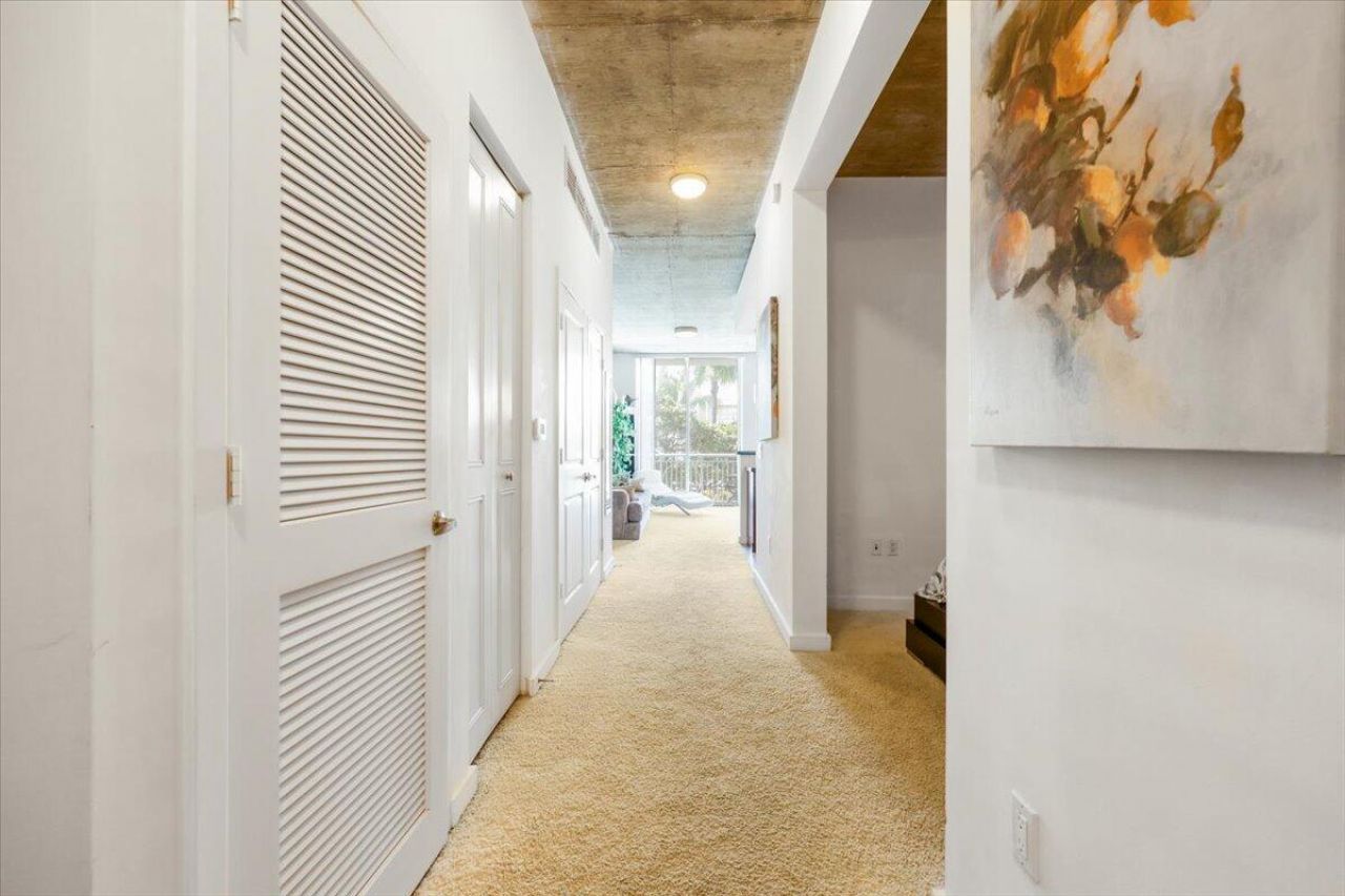 300 S Australian Avenue, Unit 717, West Palm Beach, FL 33401 Photo