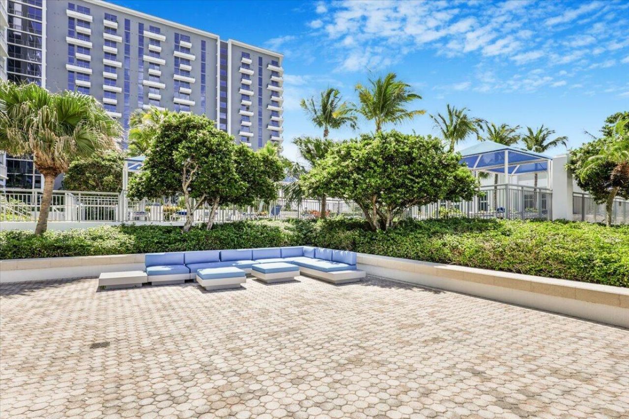 300 S Australian Avenue, Unit 717, West Palm Beach, FL 33401 Photo