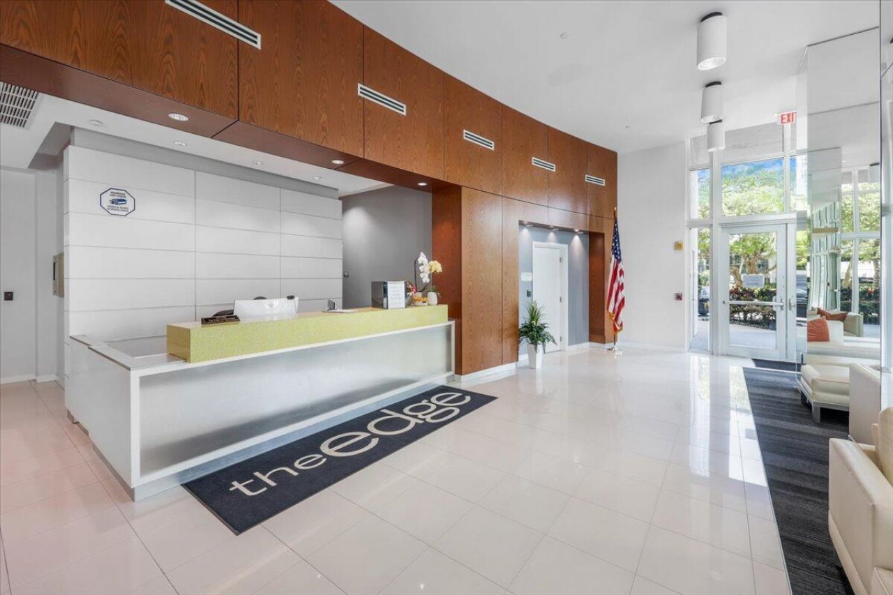 300 S Australian Avenue, Unit 717, West Palm Beach, FL 33401 Photo