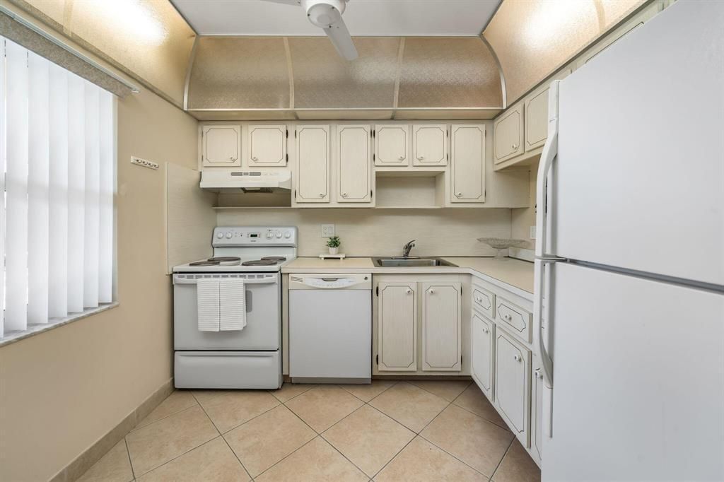 7360 NW 1st Street Nw, Unit 208, Margate, FL 33063 Photo