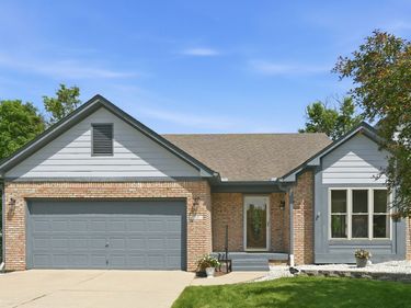 913 Cortland Court , Greenfield, IN 46140