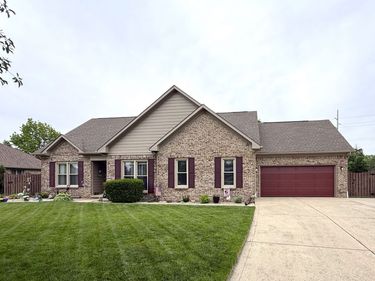 1069 Redwood Drive , Brownsburg, IN 46112