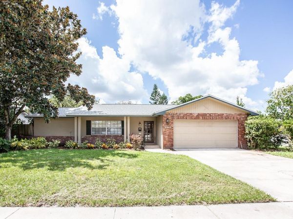 2242 KING JOHNS COURT , WINTER PARK, FL 32792