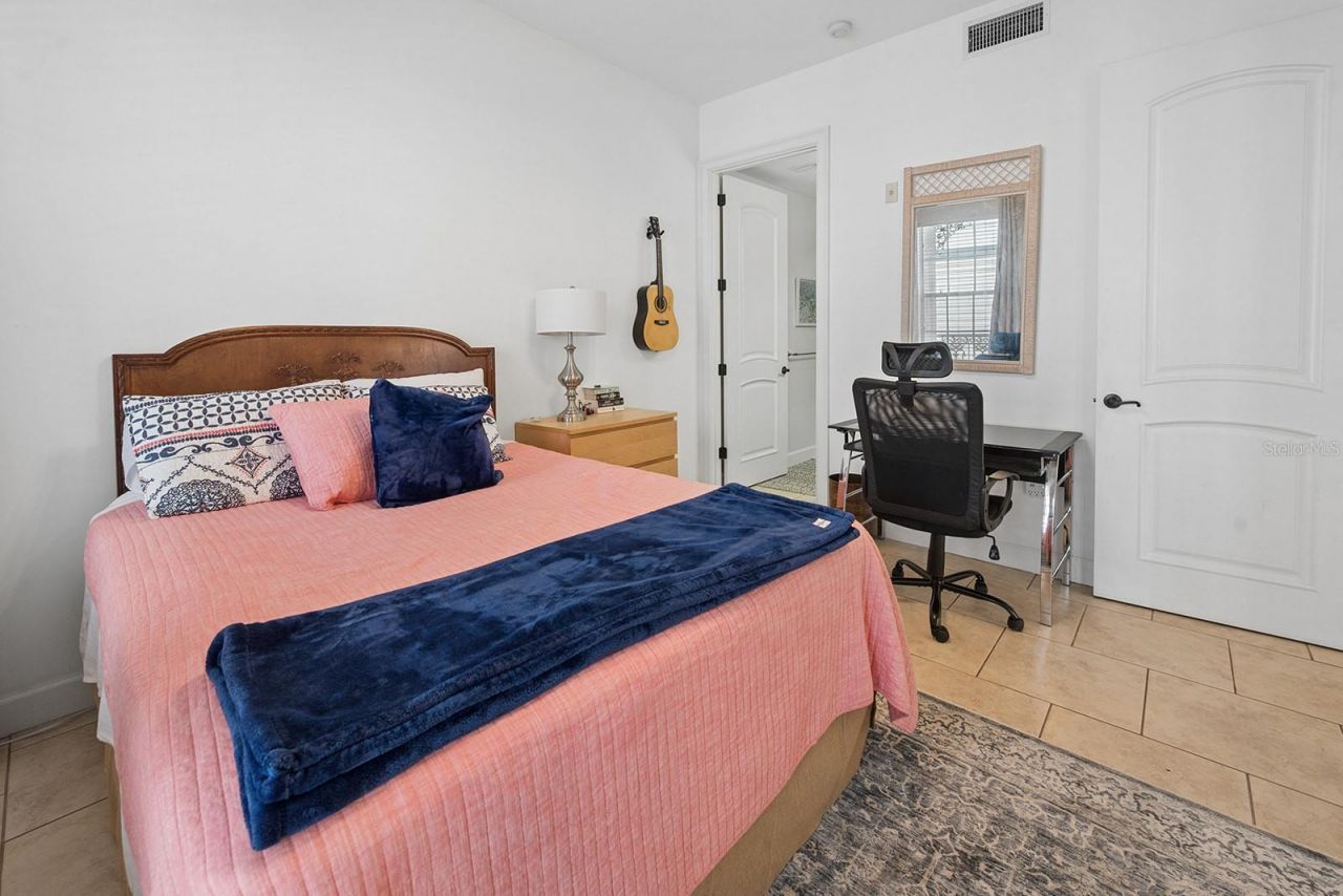 325 NW 14th Street , Unit 205, Gainesville, FL 32603 Photo