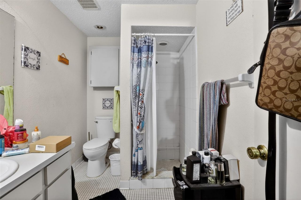 5298 Indian Laurel Court, Orlando, FL 32808 Photo