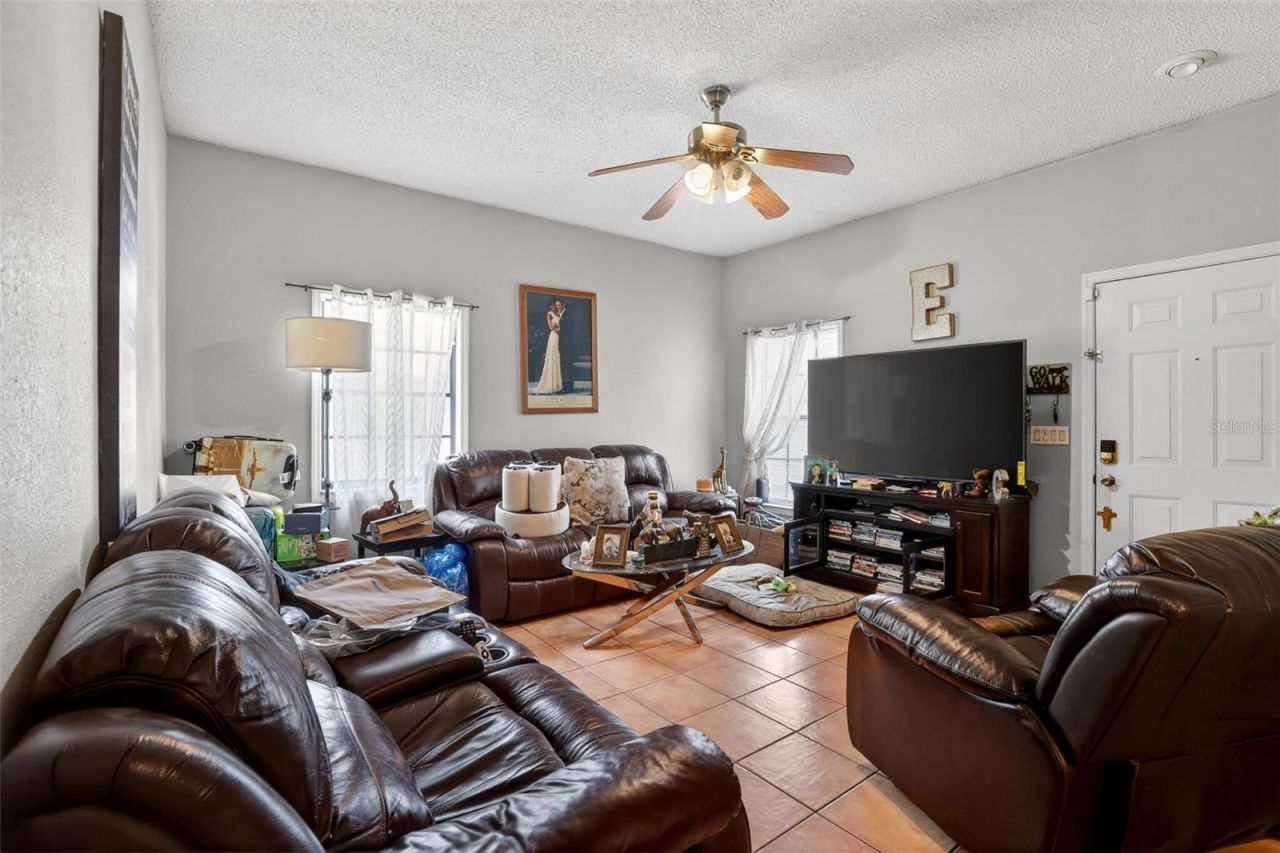 5298 Indian Laurel Court, Orlando, FL 32808 Photo