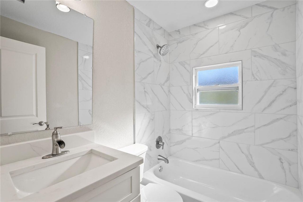 2310 13th Avenue W, Bradenton, FL 34205 Photo