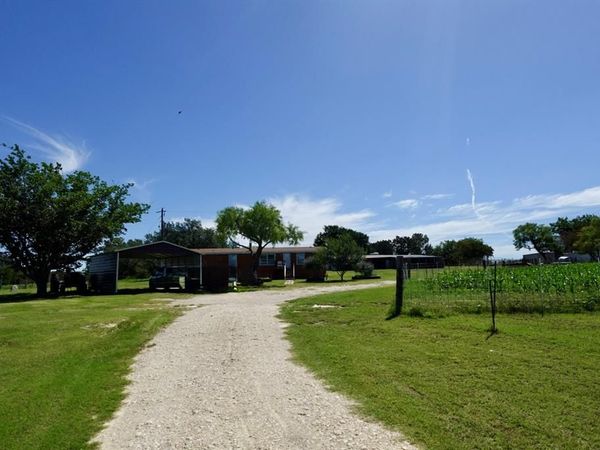 30495 State Highway 6 , Hico, TX 76457