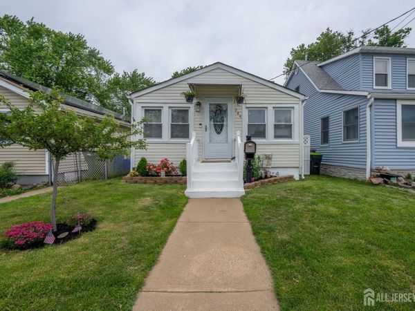 284 Shoreland Circle, South Amboy, NJ 08879