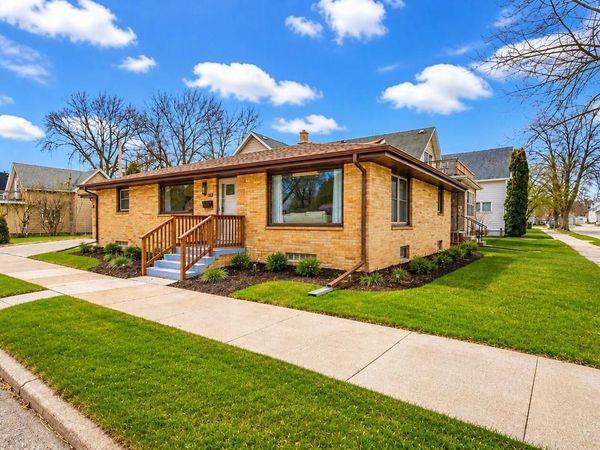 1147 Logan AVENUE, Sheboygan, WI 53083