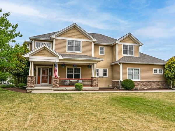 533 Majestic View LANE, Oconomowoc, WI 53066