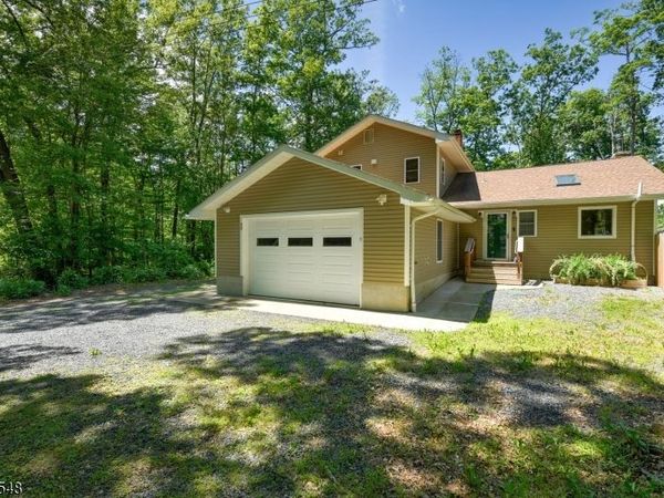 11 Mt Crest Rd, Jefferson, NJ 07438