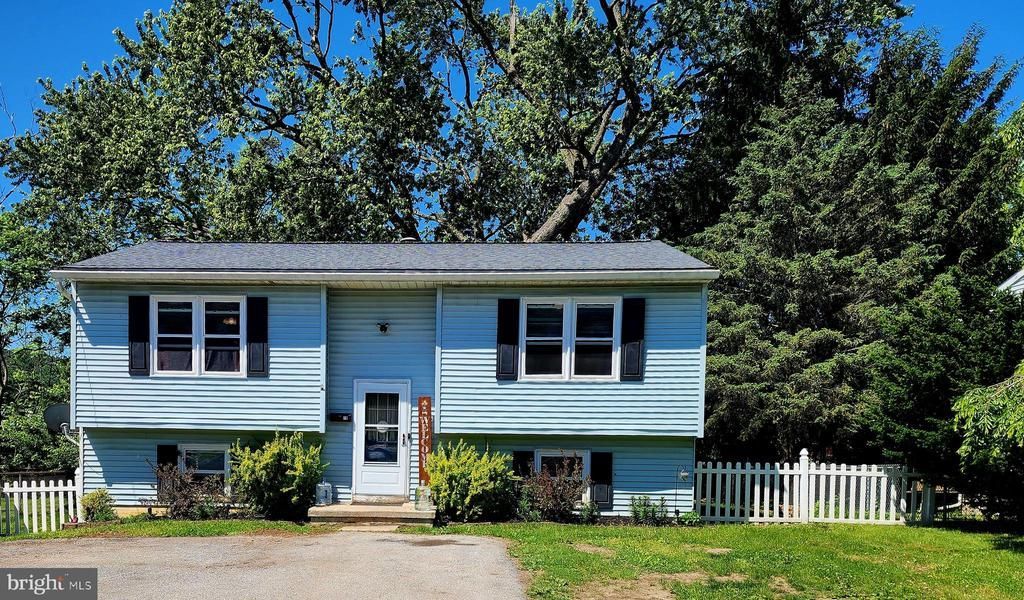 10 W 6TH AVENUE, COATESVILLE, PA 19320