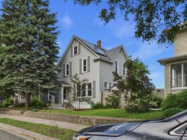 121 4th Avenue S, South Saint Paul, MN 55075
