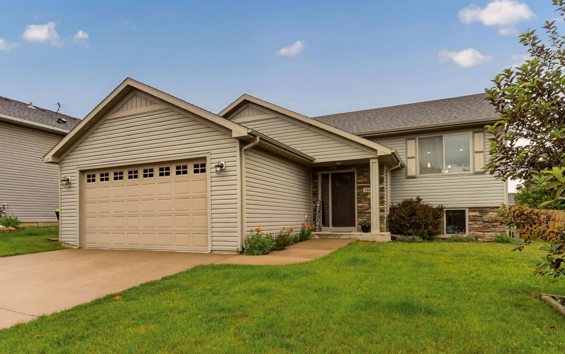 284 Highlands Avenue, Zumbrota, MN 55992